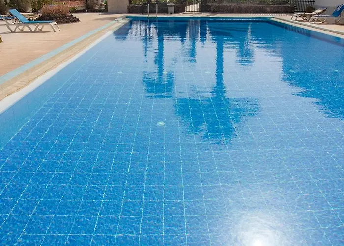 Family With Terrace, Hot Tub, Pool, View And Grill In *
