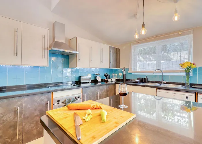 Family With Terrace, Hot Tub, Pool, View And Grill In *