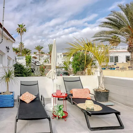 Family With Terrace, Hot Tub, Ac, Pool, View And Grill In Villa *
