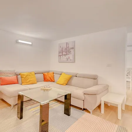 Family With Terrace, Hot Tub, Ac, Pool, View And Grill In Villa Chayofa