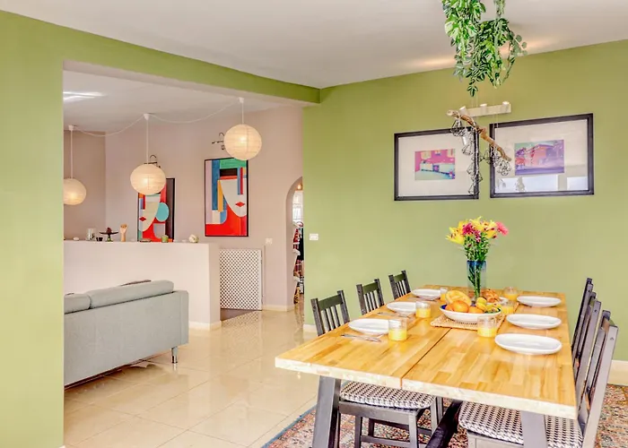 Villa Family With Terrace, Hot Tub, Pool, View And Grill In